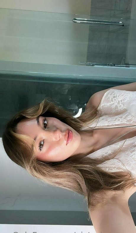 latina épaisse uniquementfans sexy jolie des photos