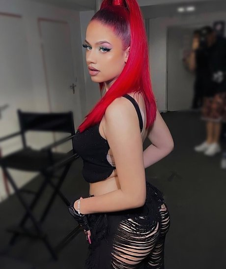 badmomzjay actrice érotique galerie