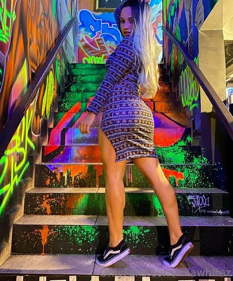 miawhitez star du porno xxx image