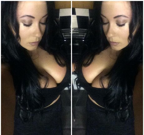 Kelly Louise Sheridan Fotoaufnahmen