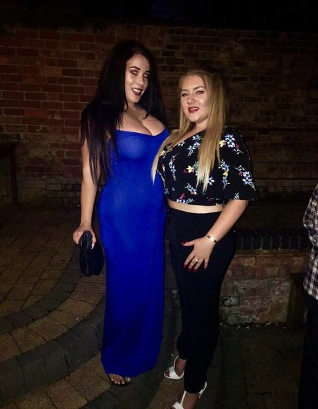 Kelly Louise Sheridan étoile sympa img