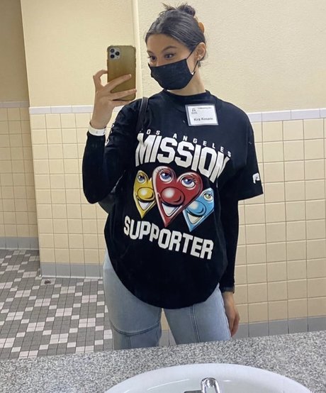 Kira Kosarin actrice érotique galeries