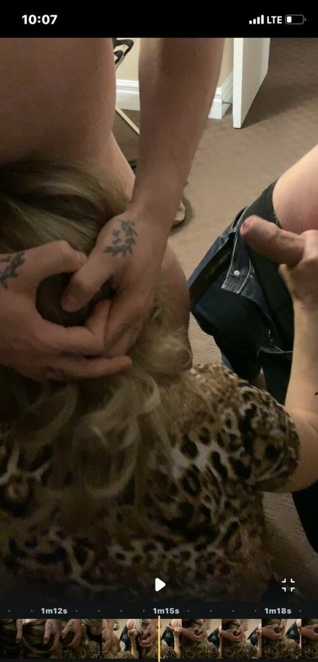 lingerie milf uniquementfans sexy érotique image