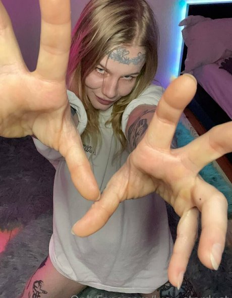 lucy stardust modèle galeries