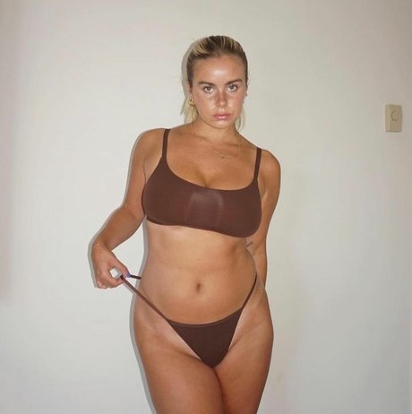 Courtnee Crews étoile de haute qualité photo