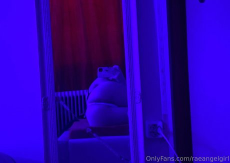 raeangelgirl star érotique galeries