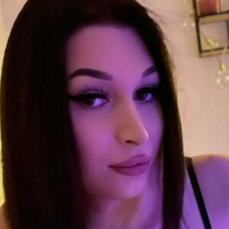 raeangelgirl actrice sexy galeries