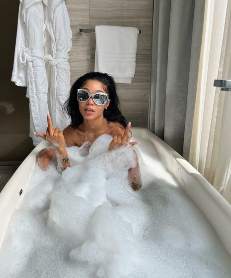 Coi Leray mannequin des photos