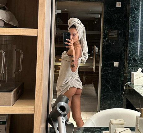 Coi Leray actrice sexy galerie