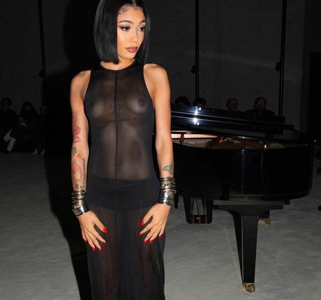 Coi Leray star du porno hd images