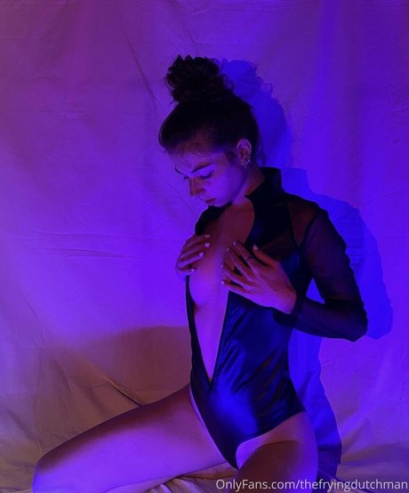 Kaylin Peters actrice nue collection