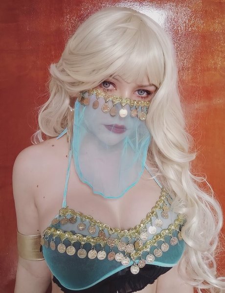 Leticia Shirayuki mannequin images