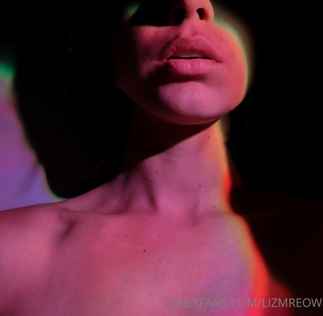 Lizmreow modèle nu images