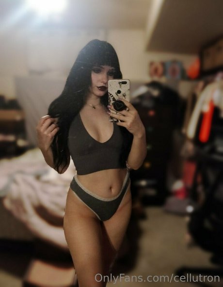 Cellutron actrice érotique img