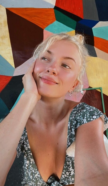 Mimi Lintrup étoile gratuite img