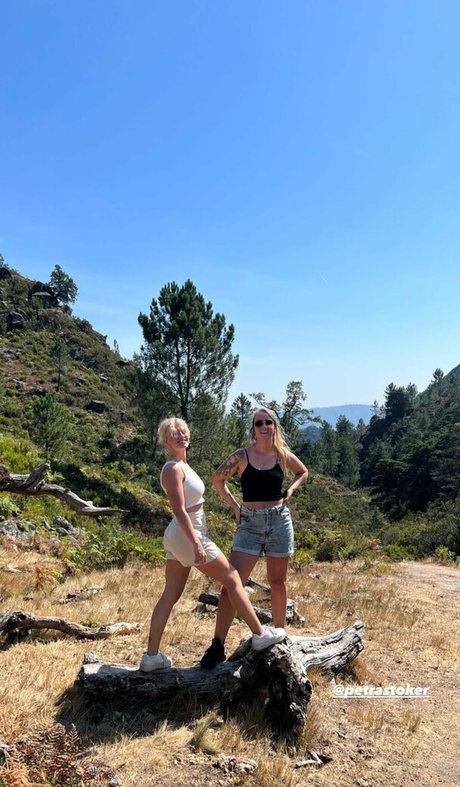 adolescents naturels onlyfans belle chaude image