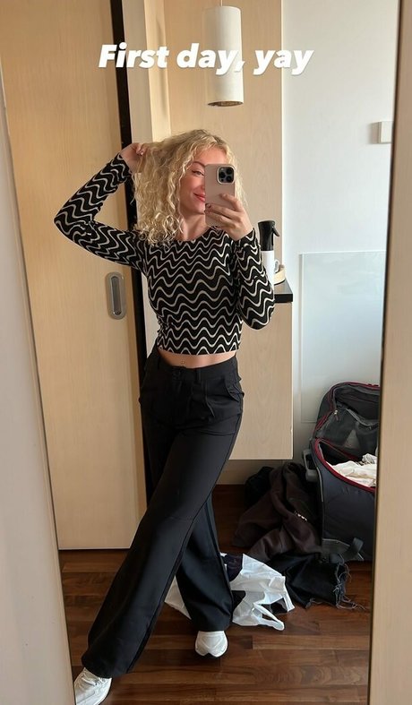 Mimi Lintrup belle star du porno galeries