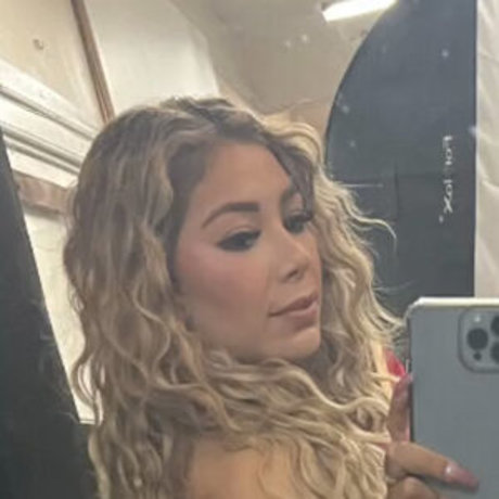 entraînement en salle de sport uniquement pour les fans jolis nus image