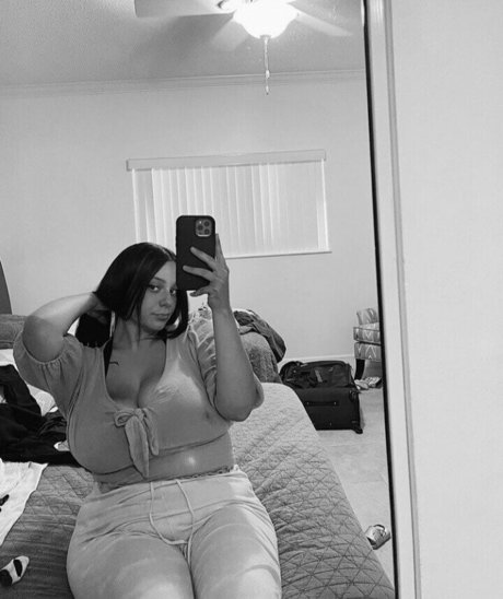 Myah Ramsey star du porno xxx des photos