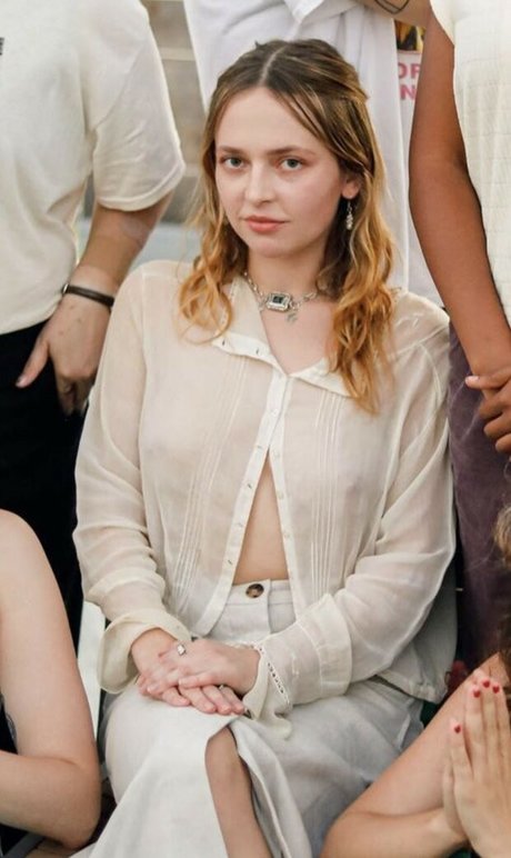 Alexis G Zall modèle adulte archive