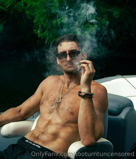 tooturntuncensored xxx étoile photo