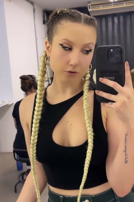 CherryGumms star du porno de haute qualité des photos