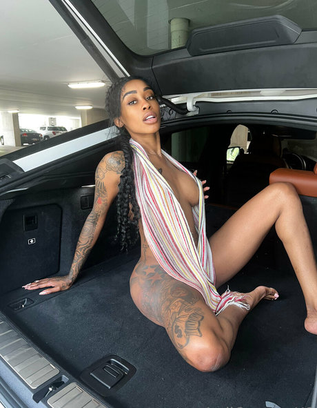 jodicouturexo modèle parfait images