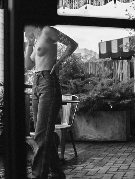 18 fans gratuits uniquement xxx nu archive