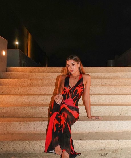 fellation asiatique onlyfans haut nu photo