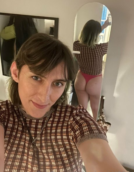 xxpissgirl420xx star du porno chaude photos