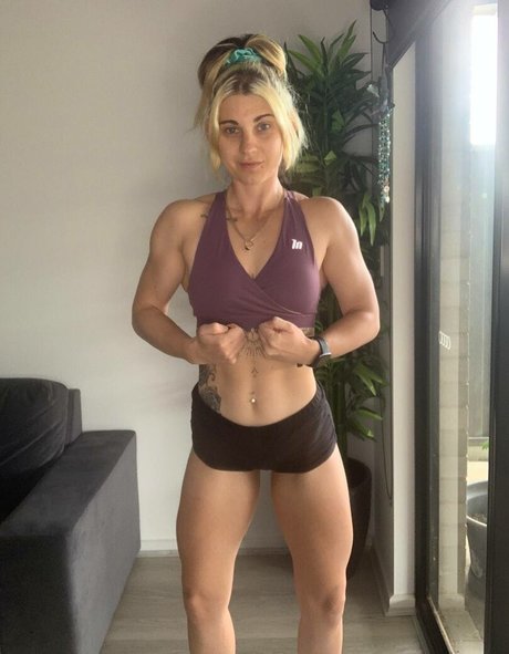 rousse au gros cul onlyfans beau nu archive