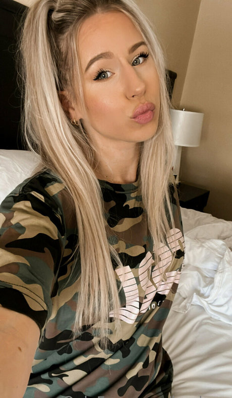 Hayleex star pornographique des photos