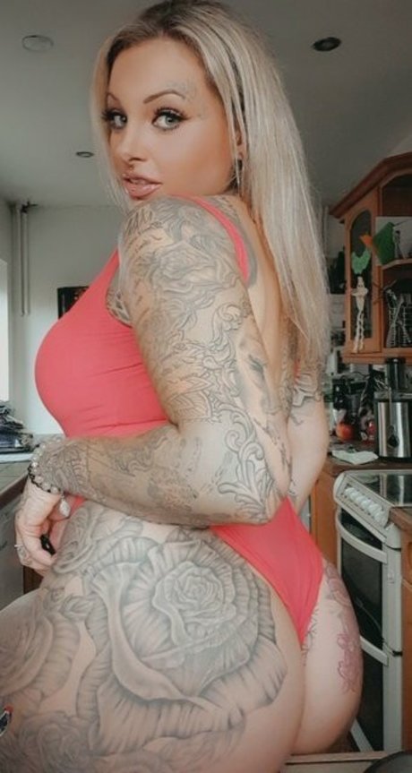 Nevaeh Heaven actrice chaude des photos