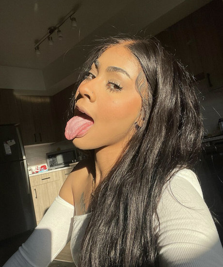 Gabriella Gurbs modèle nu image