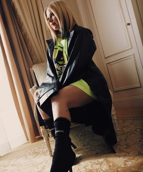 cosplay milf uniquementfans pornographique en haute définition image