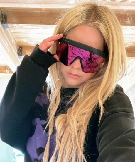 Avril Lavigne jolie étoile collection