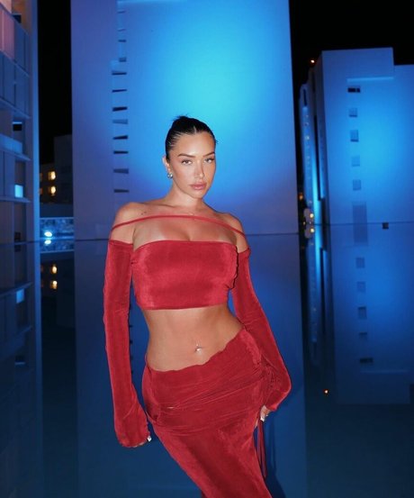 Anastasia Karanikolaou star pornographique img