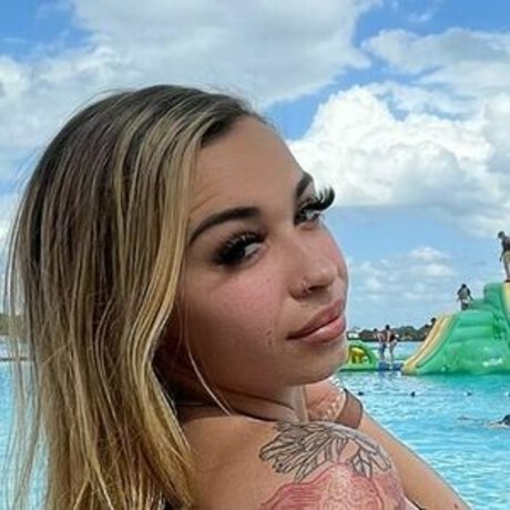 Sensei Slurpee actrice sexy des photos