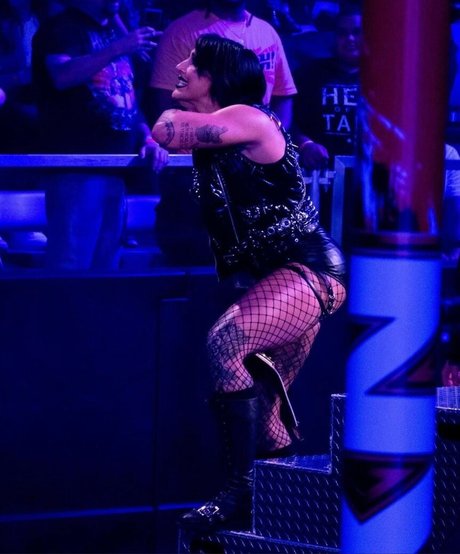 latina épaisse uniquementfans chaud érotique galerie