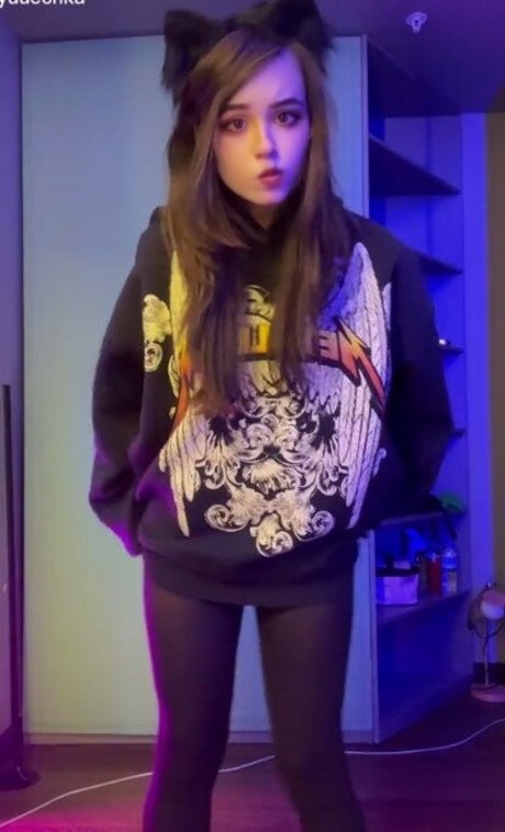 actrice onlyfans sexy érotique img