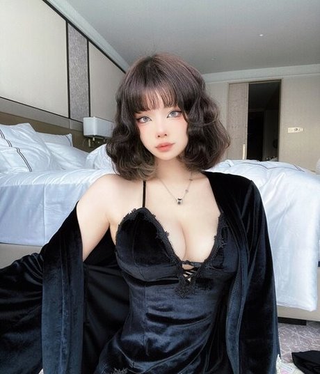 NotShiorii modèle adulte galeries