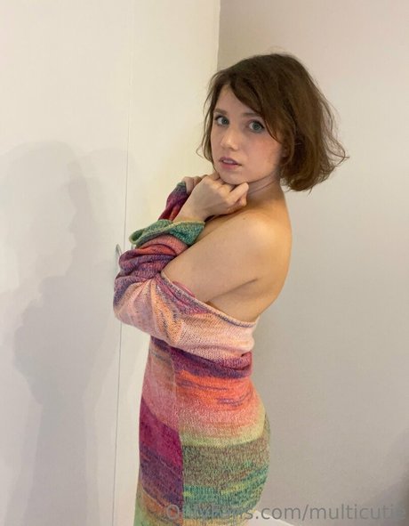 multicutie modèle érotique archive