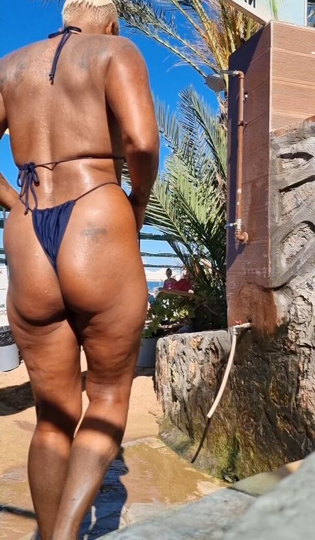 Carro Oberg jolie actrice galeries