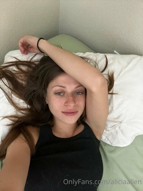 Aliciaallen modèle magnifique des photos