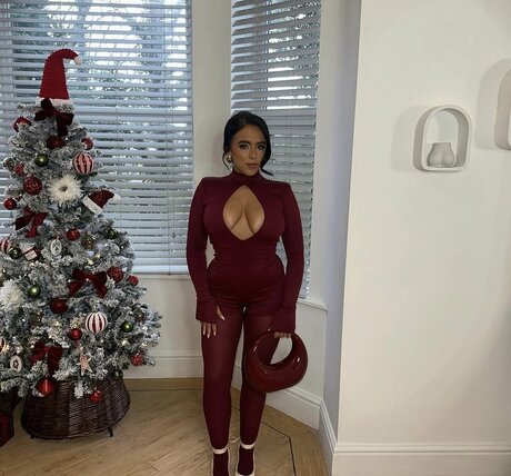 Tameralouchia nus de stars du porno images