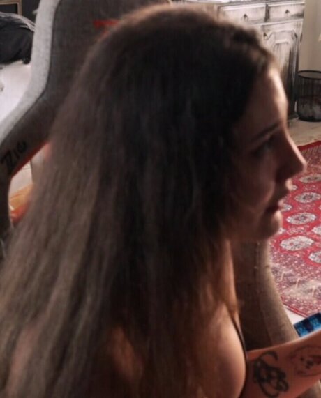 _zge Azunyan actrice de nus photo