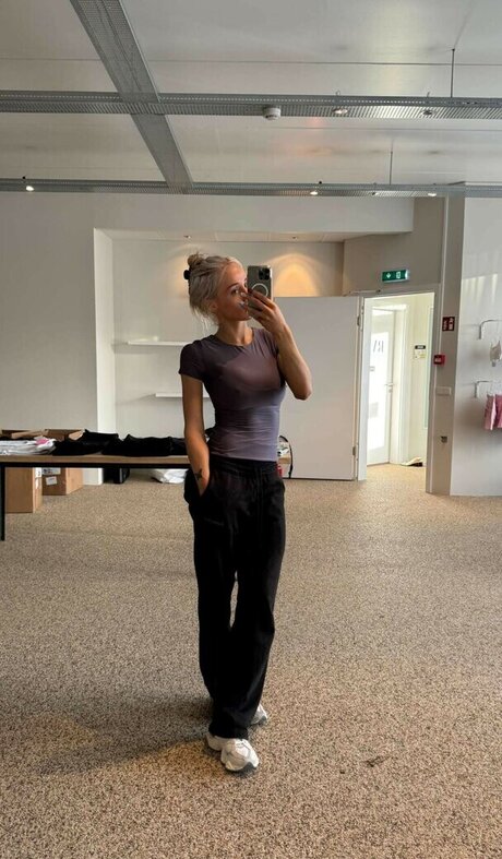 actrice onlyfans meilleure jolie img