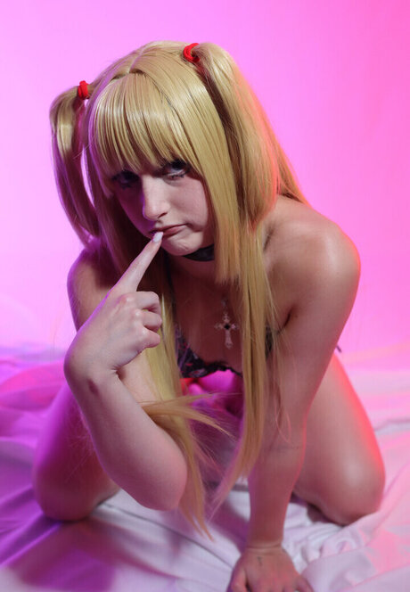 Ava Cherrry star du porno en haute qualité archive