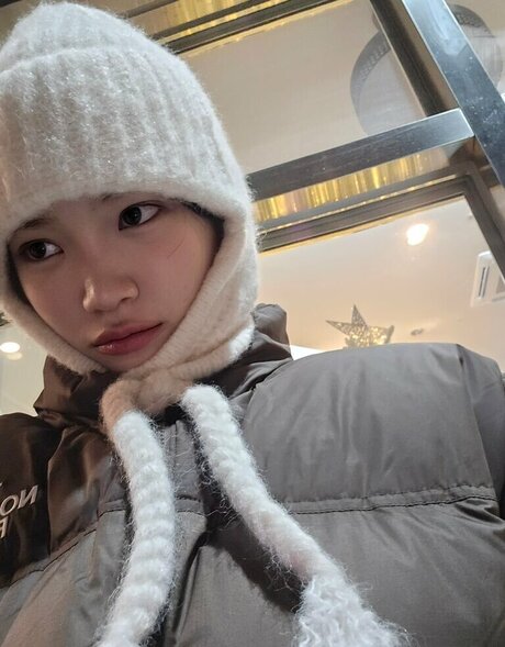 Kim Chaewon belle star du porno galerie