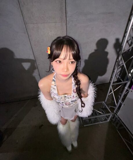 Kim Chaewon étoile de l'art galerie